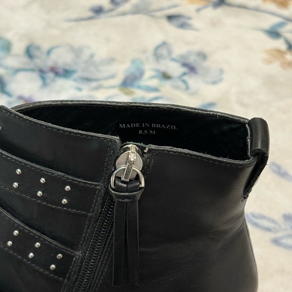 Rebecca Minkoff Black Buckle Ankle Boots 8.5 - Picture 10 of 13